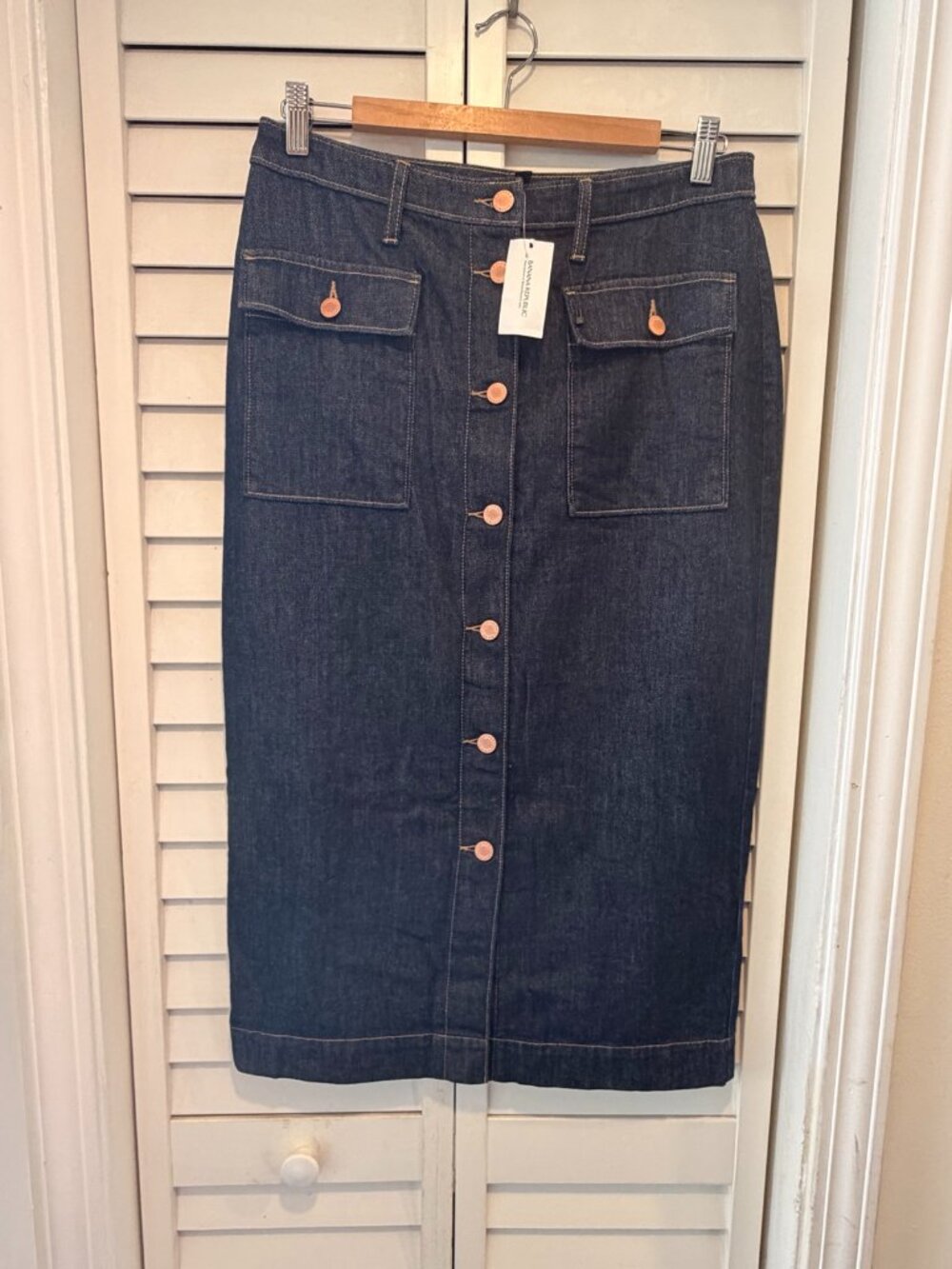 Women's Size 8 Banana Republic Denim Button Front Skirt - New With Tags